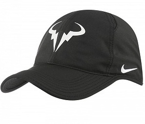 GORRA NIKE RAFA NADAL,
Perfecta en su ajuste, fresca y con el logo del Toro de un campeon.